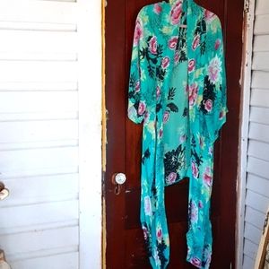 Billabong sz s/m Beach coverup 100% rayon floral/oriental print